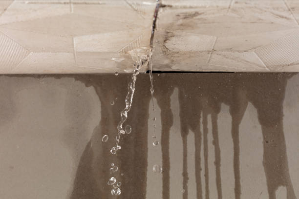 Professional Burst Pipe Cleanup technician working in Kansas, OK